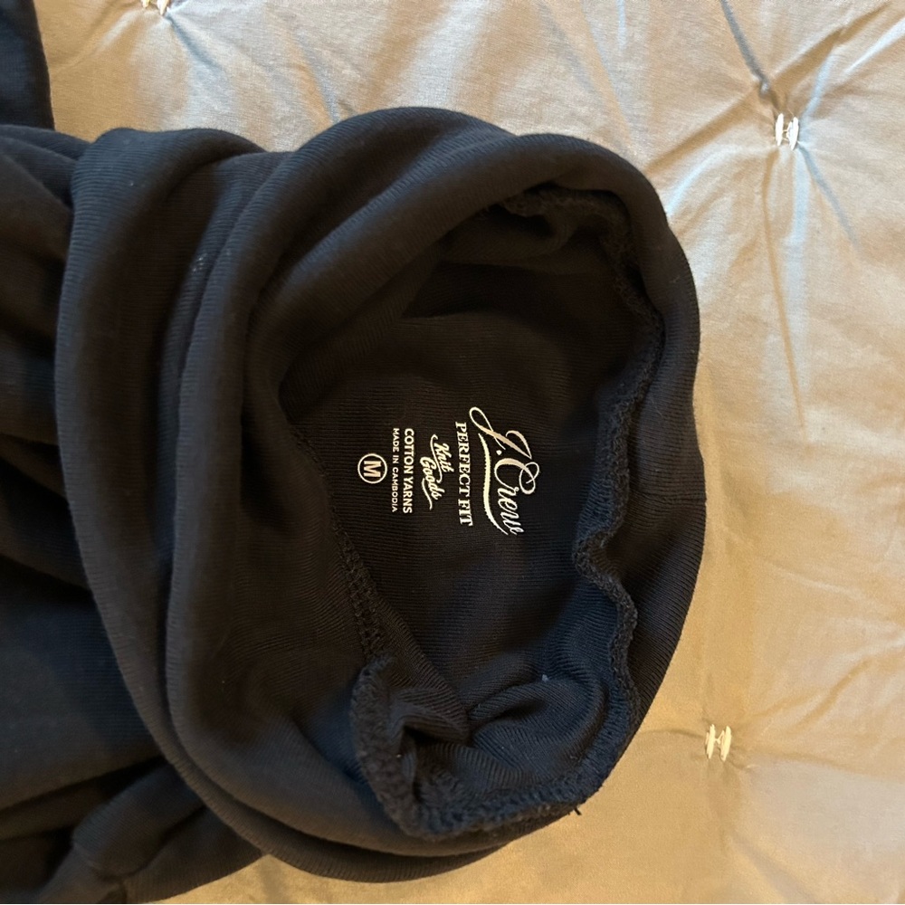 J. Crew Women’s Black Cotton Perfect Fit Turtleneck, Sz M